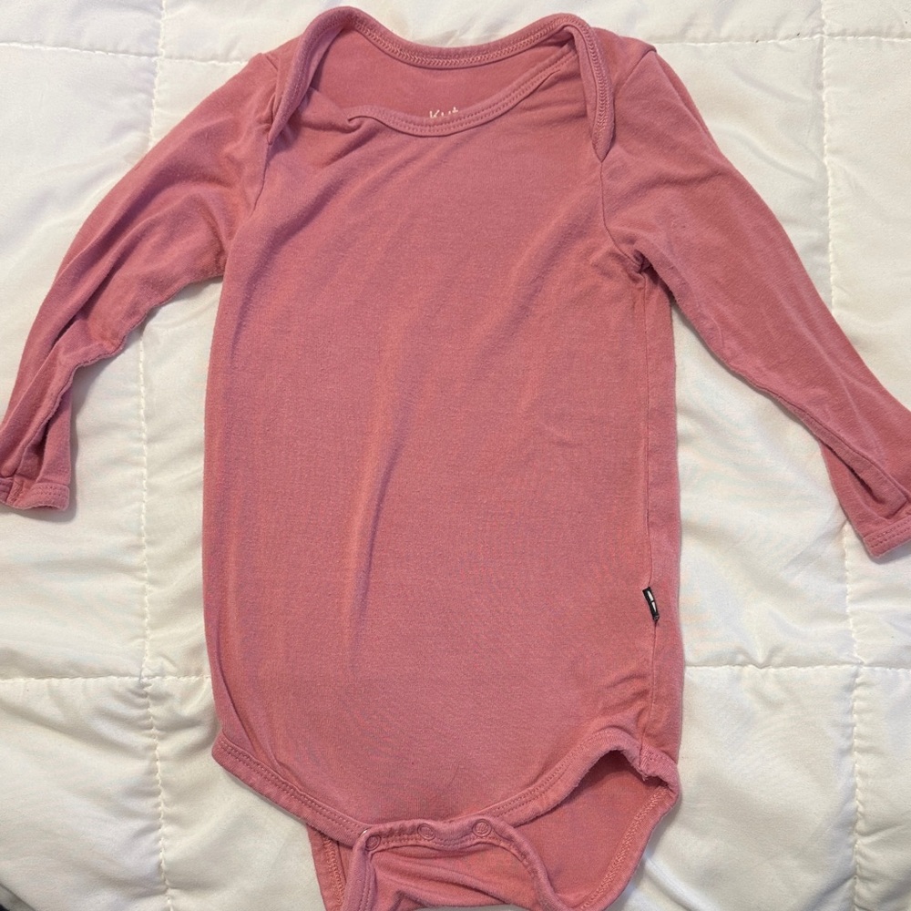 Kyte BABY Dusty Rose Long Sleeve Bodysuit